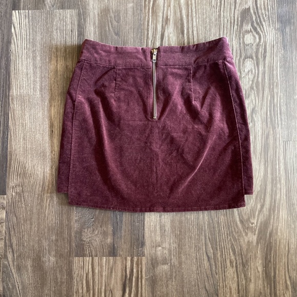 Maroon Velvet Skirt (Size Small) - Picture 2 of 3
